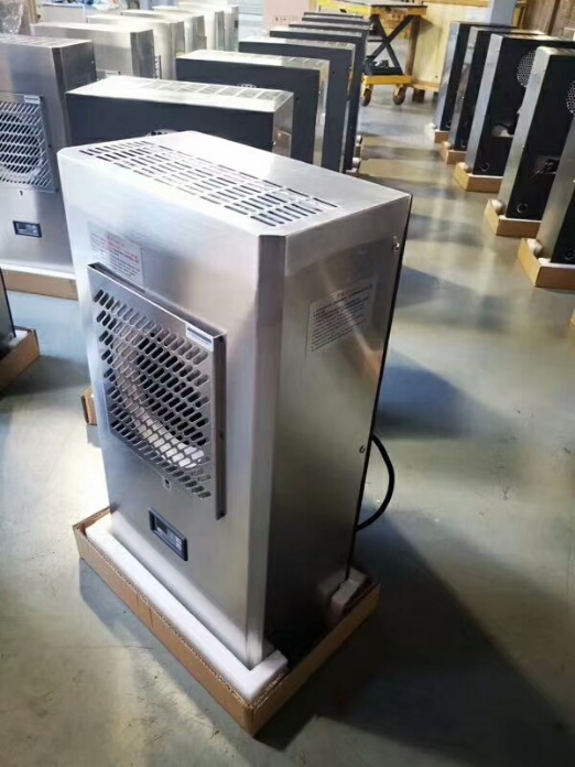 AYRY25C-1恒温控制柜实物图